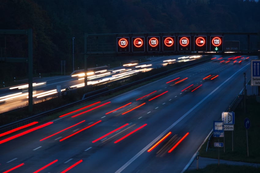 Welche strafe bei 30 kmh zu schnell auf autobahn - Deutschland